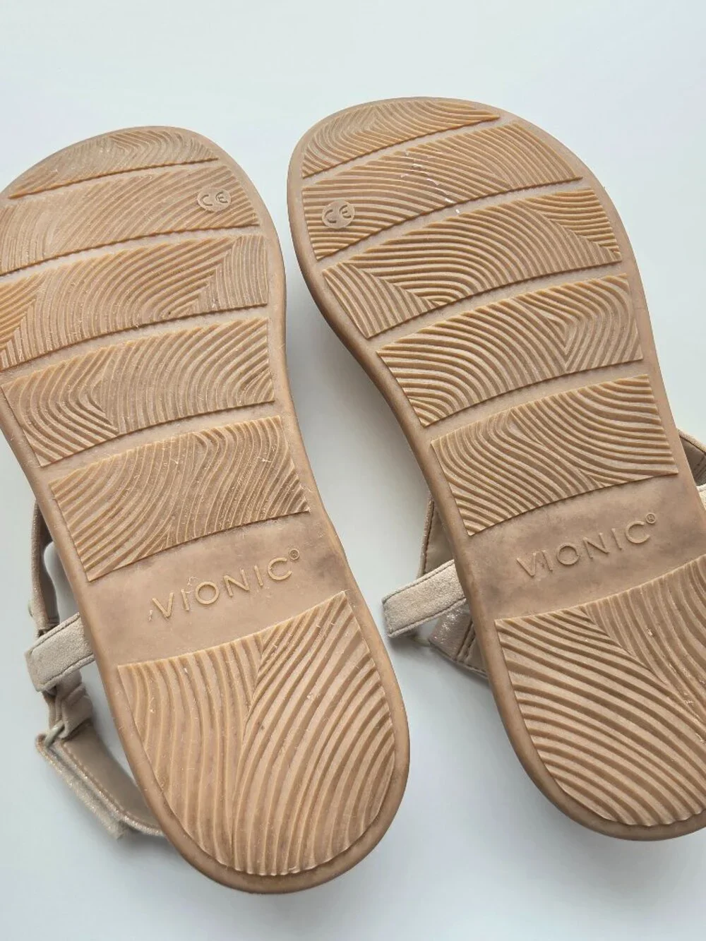 Vionic Kirra II Sandals Size 9 Wide Womens Slingback Comfort Gold Metallic
